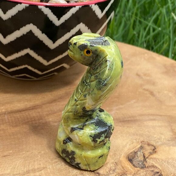 Serpentine Cobra - approximately 2" tall - Picture 6 of 8